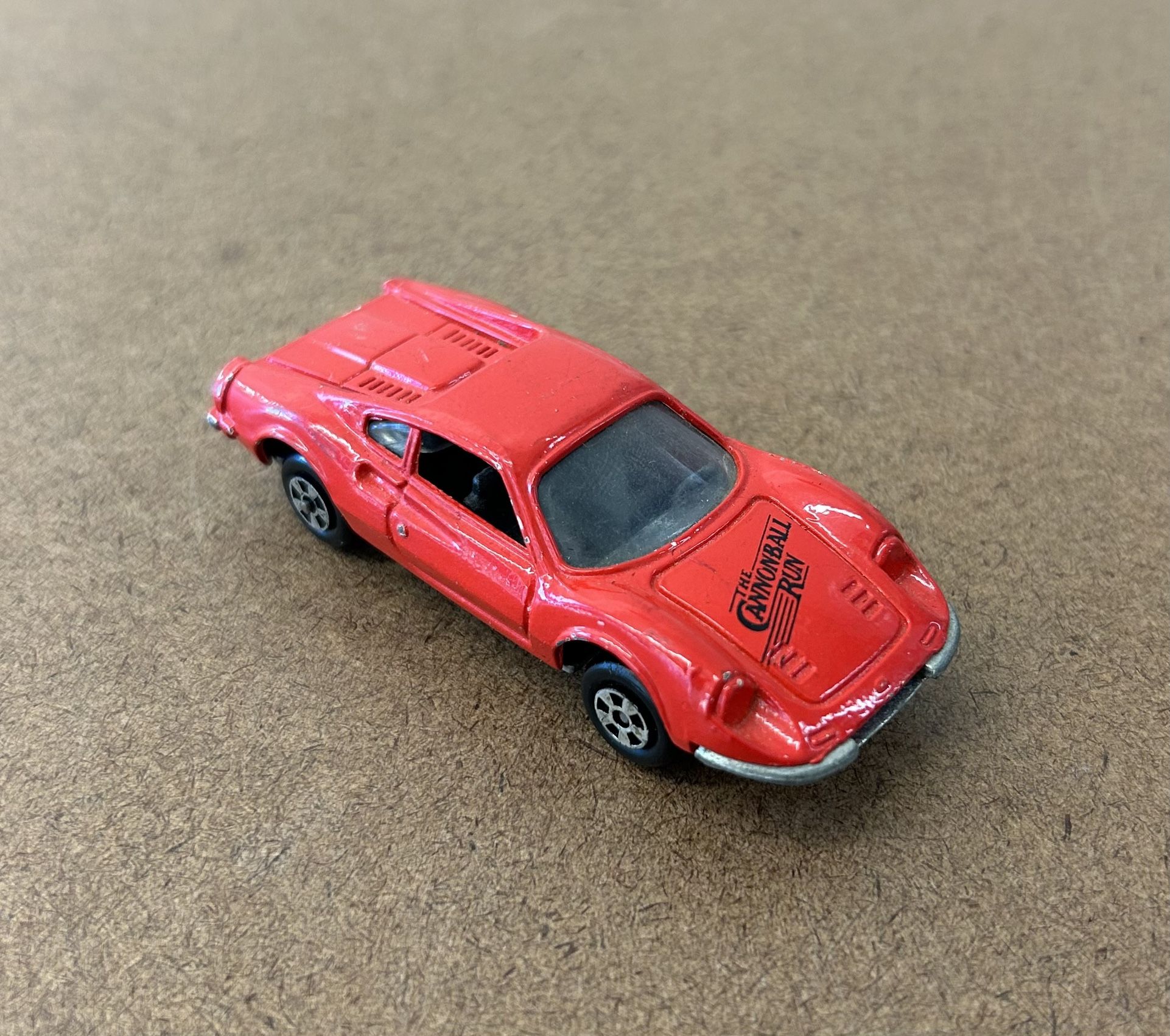 1980’s Ertl CANNONBALL RUN “Ferrari Dino 246 GT” 1:64 Scale Movie Replica Diecast Toy Car (pre-owned)