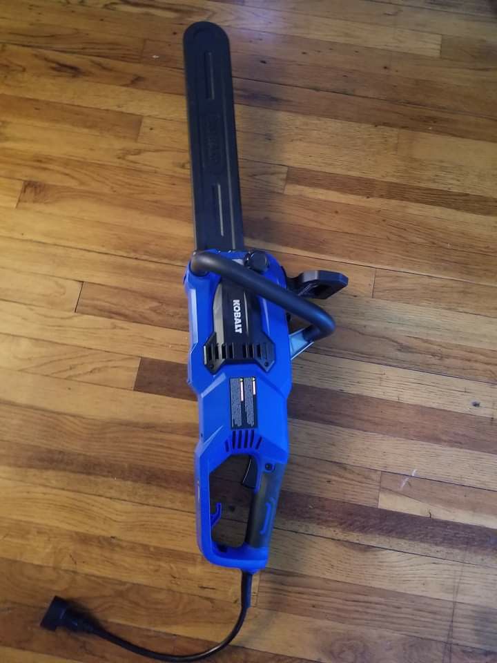 Kobalt Chainsaw