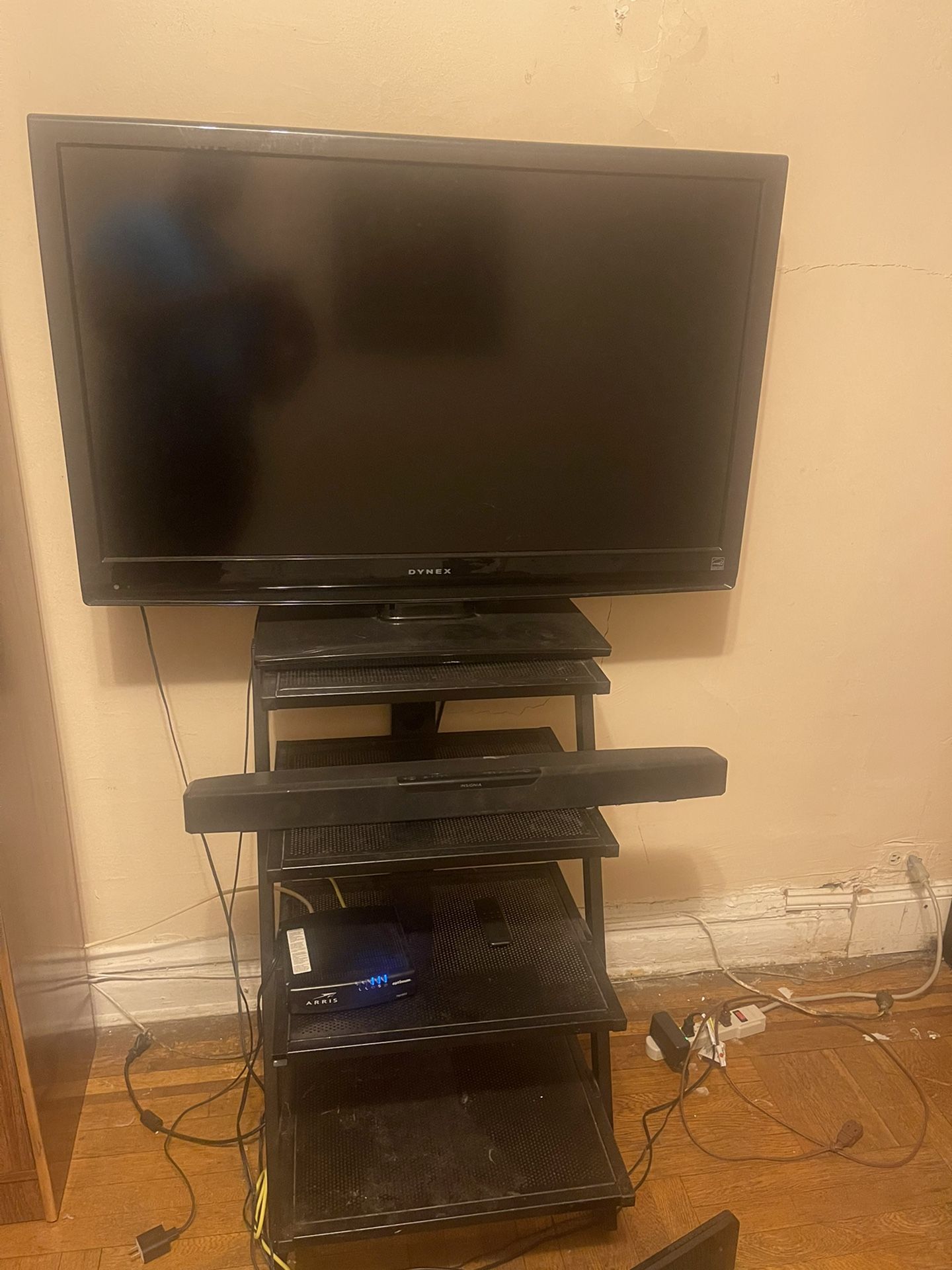 Tv Dynex - 42" Class / 1080p / 60Hz / LCD HDTV Tv Stand Without Remote