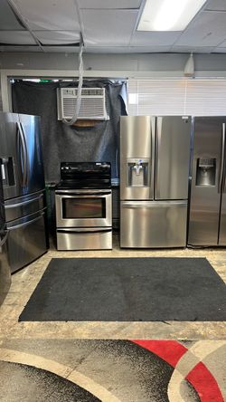 Refrigerator and Stove $699