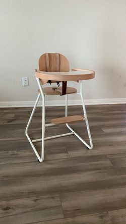 Charlie Crane High Chair