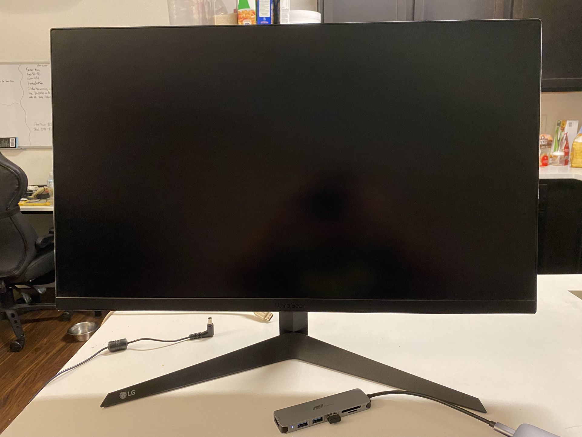 LG UltraGear 27” 165Hz Gaming Monitor – Excellent Condition | Fast 1ms Response | Full HD