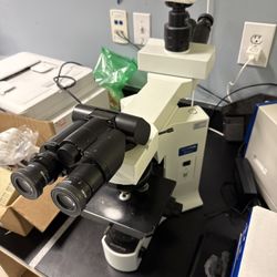 Microscope