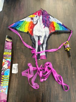 Unicorn Nylon Kite 62” with TriWinder Handle