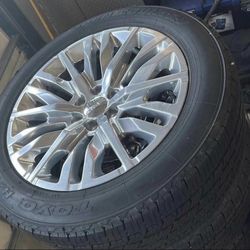 GMC Sierra 1500 Denali Wheels & Toyo Open Country Tires