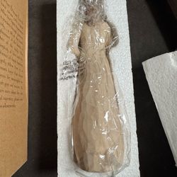 Willow Tree “Love” Figurine Women Holding Rose *Brand New