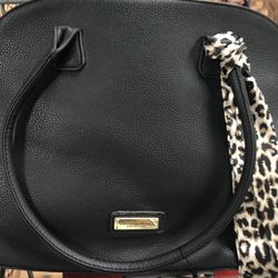 Brand New London Fog Black Hand Bag With Scarf