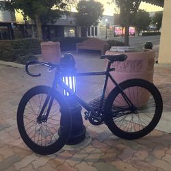 Crew fixed gear track bike comes with cleats and extras