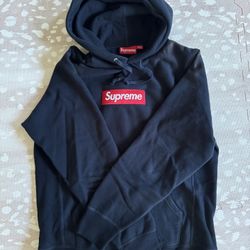 Men’s Supreme Navy Box Logo Hoodie - Size Medium