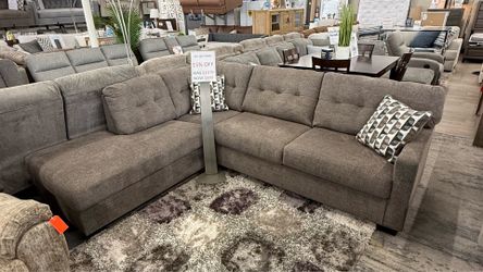 On Sale 2Pc Brown Sectional ‼️