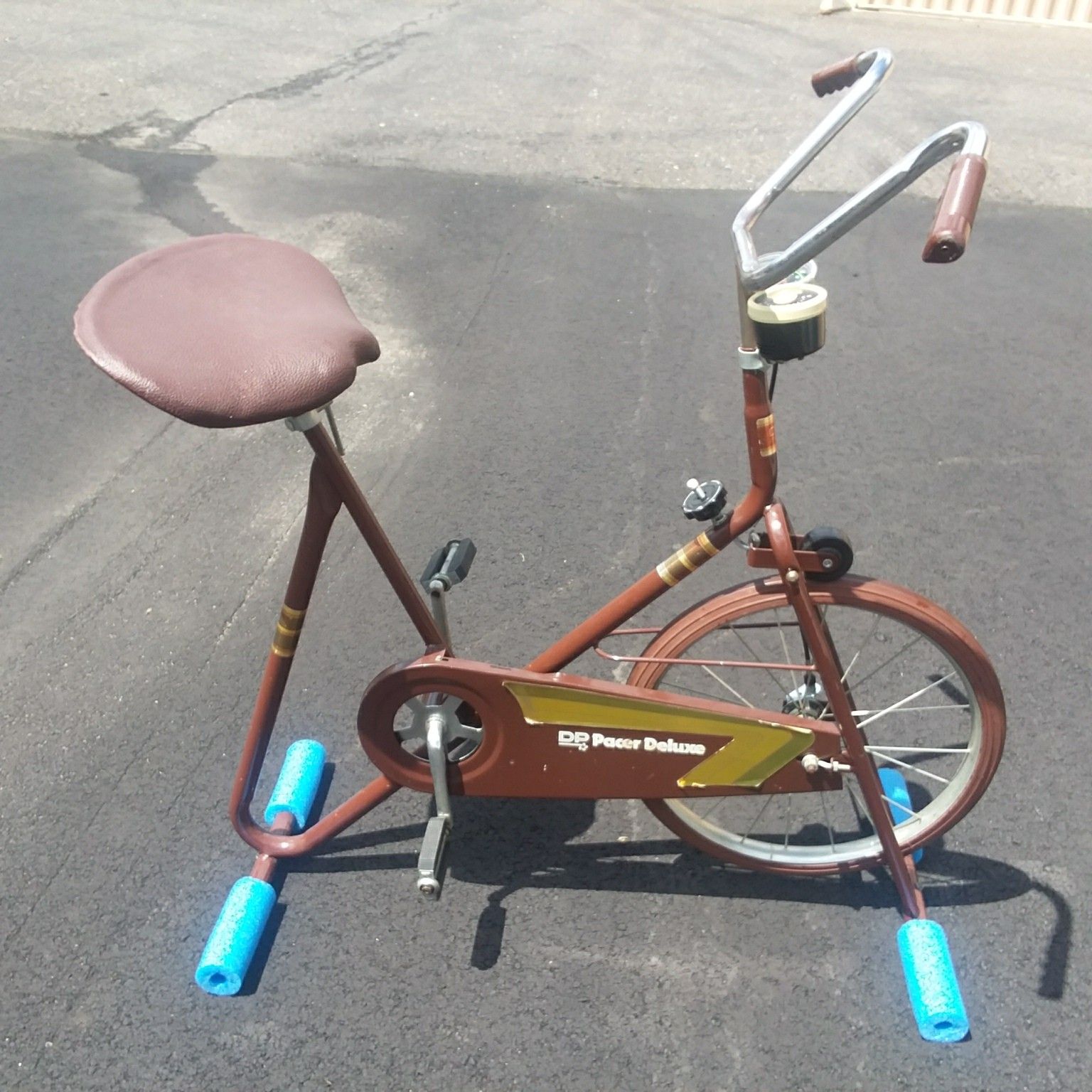 VINTAGE STATIONARY EXERCISE BIKE DP Pacer Deluxe