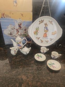 Peter Rabbit Mini Tea Set – Box Included
2002 Beatrix Potter