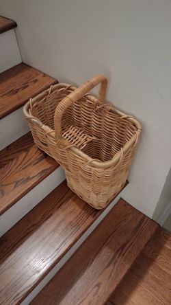 Wicker Stair Step Basket with Handle