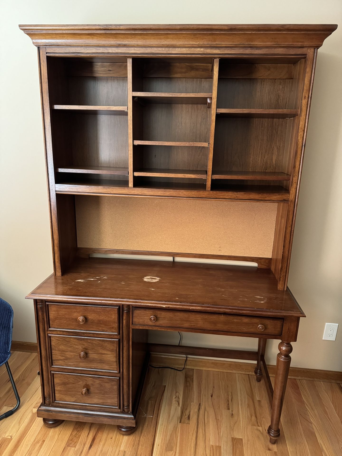 Desk With Hutch. Thomasville. All Wood.