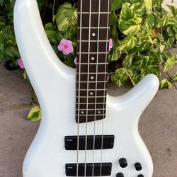 Ibanez Soundgear 4 String Bass Guitar 