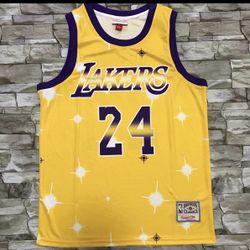 Kobe Bryant Jersey Size Medium 