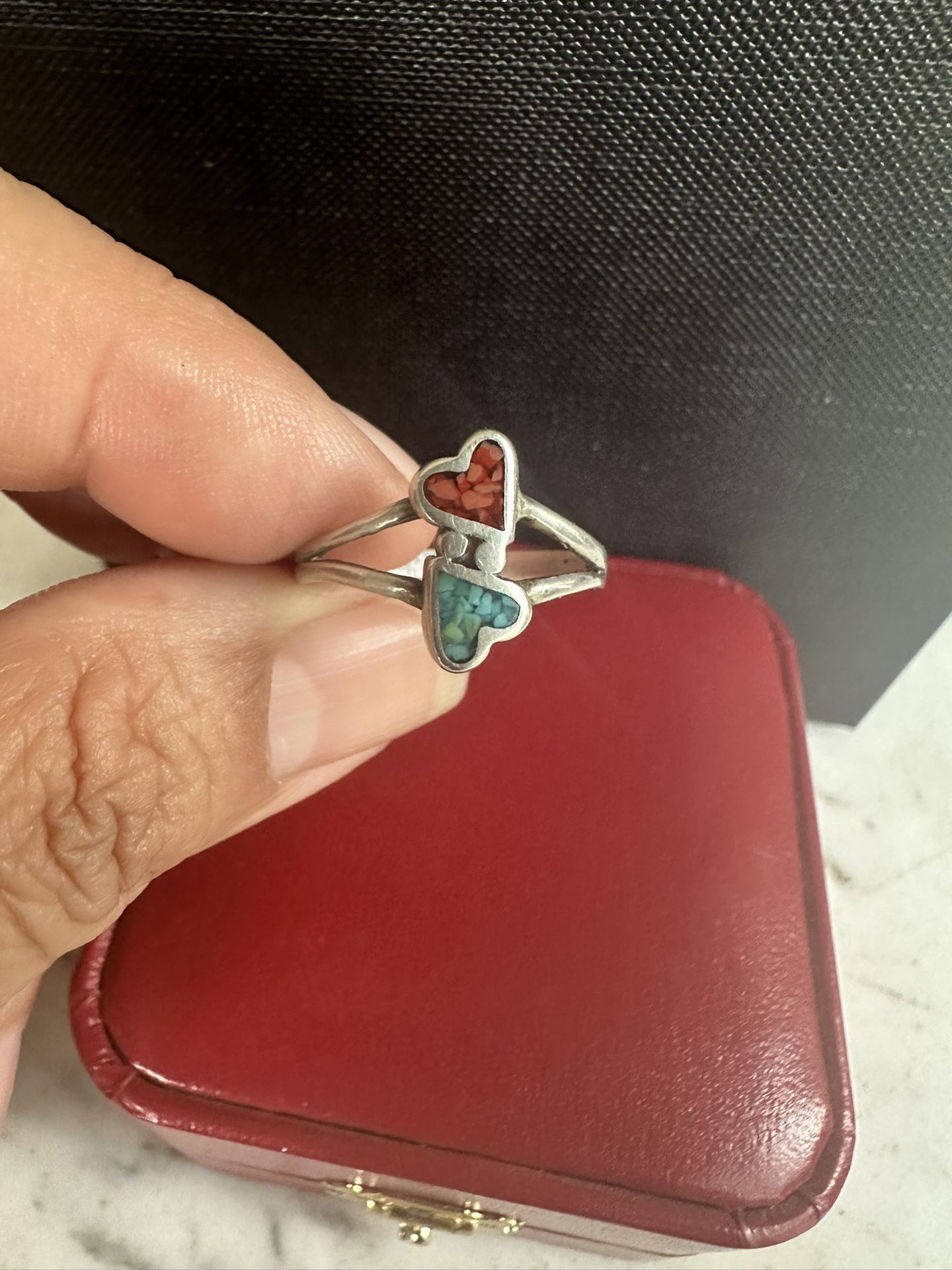 Vintage 925 Sterling Silver , Native Am. 2 Hearts Ring , Turquoise Chip And Coral Chip Inlay,Marked Ster. Size 8.5