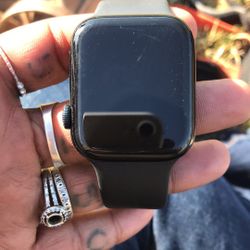 Apple Watch Series SE