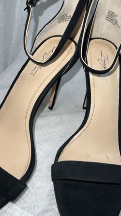 Imagine vince camuto deals preslyn ankle strap sandal