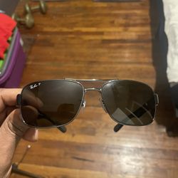 Ray Ban Sunglasses *Good Price* 🔥🔥🕶️🕶️