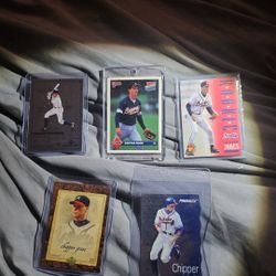 5 Authentic Chipper Jones Mint Baseball Cards. 2 Rookies Plus More