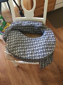 Nursing pillow