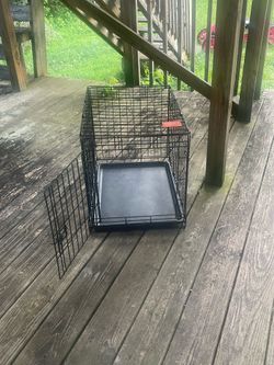 Dog crate BARELY USED!!!!!!