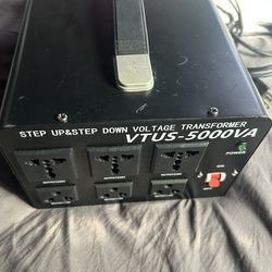 Transformer voltage,,110V / 230V,, VTUS - 5000 VA es husado pero esta muy bueno solo se huso 2 veces lo vendo asi de barato porque ya no lo necesito