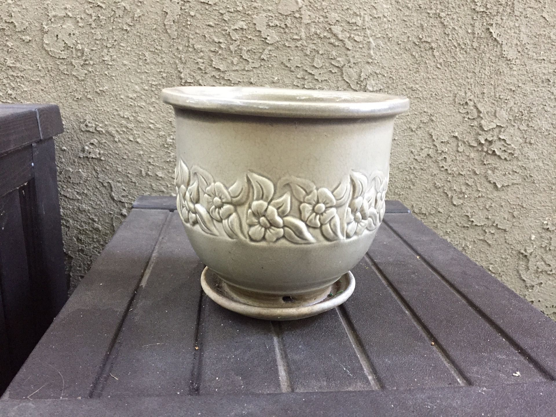 Ceramic carved pot