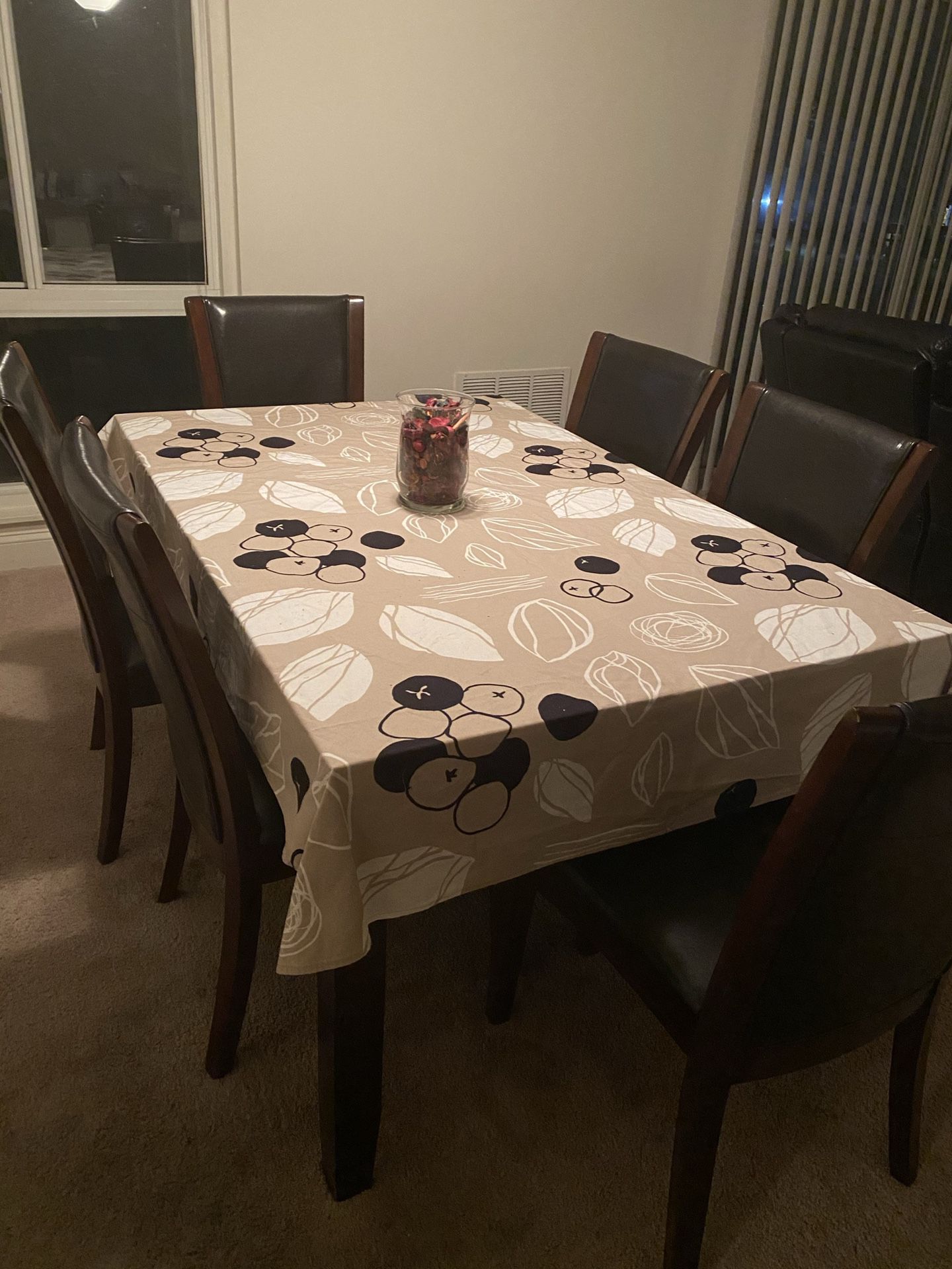 Dinning room table