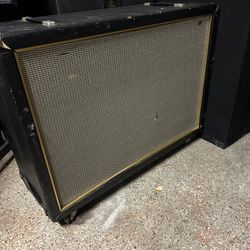 Vintage Guitar Cab 2x12