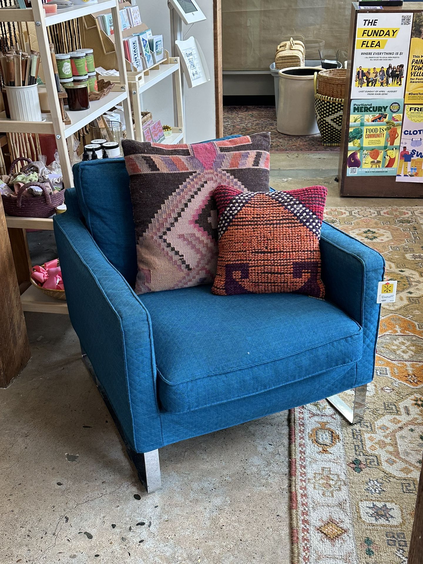 Ikea Teal Blue Chrome Leg Accent Chair / JBZTVJ