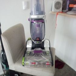 Bissell Carpet Cleaner 