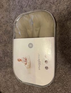 Snuggle me organic baby lounger