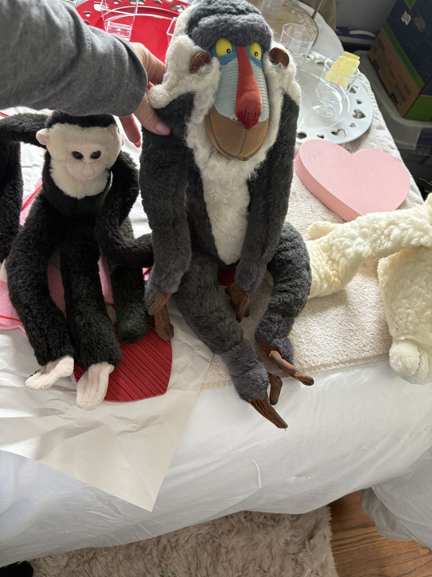 Monkey stuffed animals