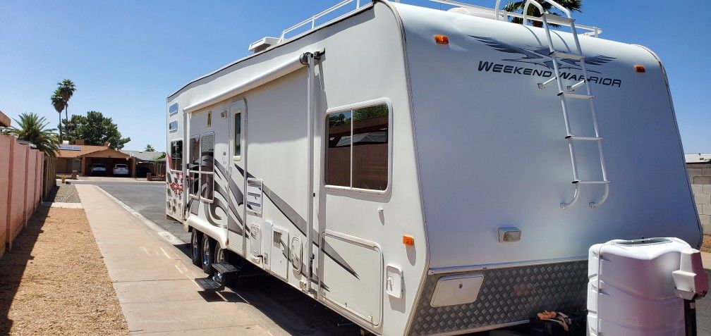 2006 weekend warrior 32ft 