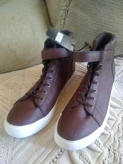 New hightop men's tennis size 12
