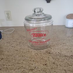TOM'S PEANUT JAR