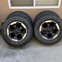 Jeep Oem wheels and tires