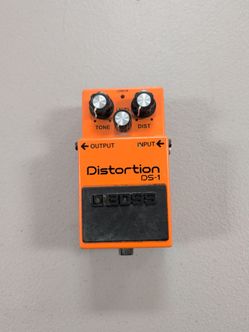 Boss ds 1 distortion effects pedal