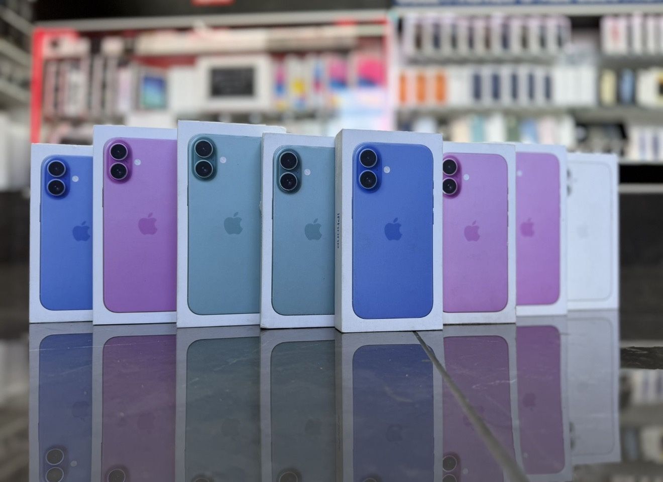 iPhone 16 & iPhone 16 Plus ((Take It Home In Payments/ llévatelo a casa en pagos)