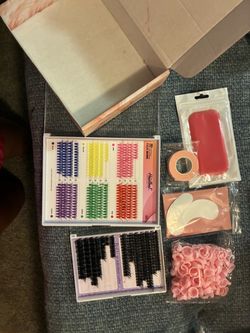 Free 3D Individual Lash Extension clusters with Accessories