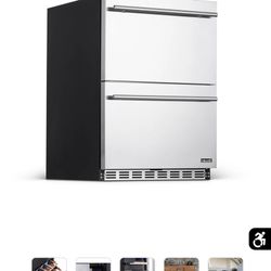 BEVERAGE FRIDGE - 24"