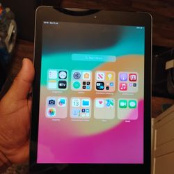 IPAD 6 GEN ..128 GIGS ..