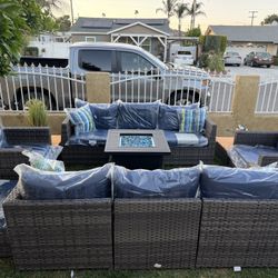 Brand New Patio Outdoor Furniture Set With Fire Pit 