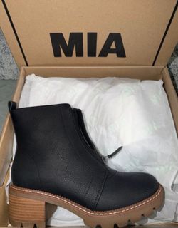 Ankle boots