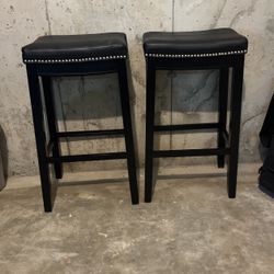 32” Black Bar Stools
