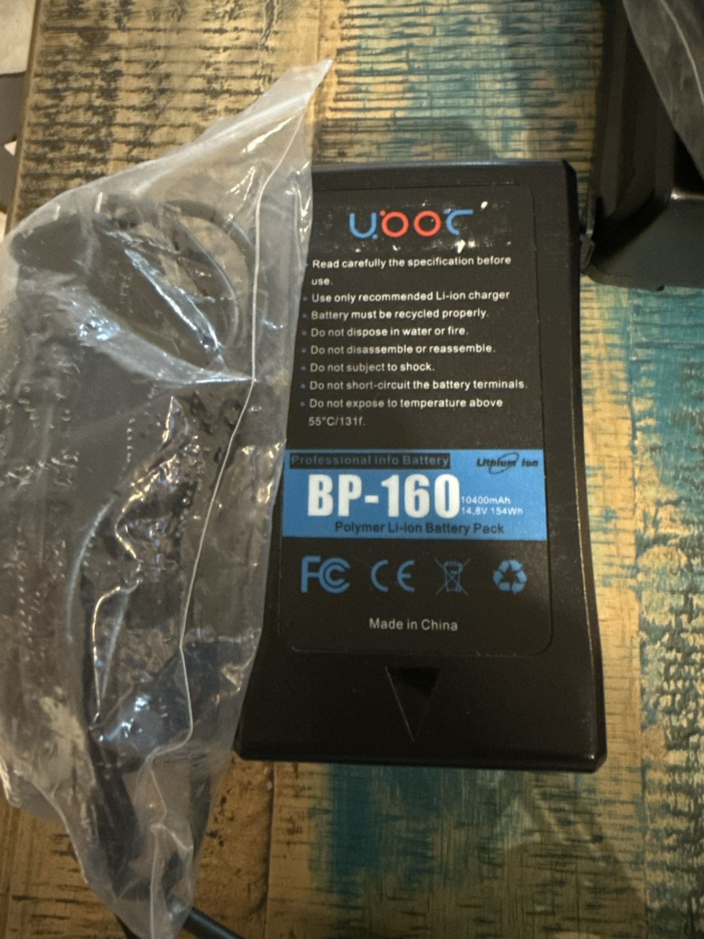 Uooc BP-160 Li-ion Battery Pack V-Lock