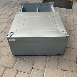 LG 27’ Pedestal for Washer or Dryer