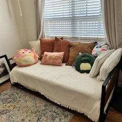 Twin Size Bed With Trundle And Mattresses